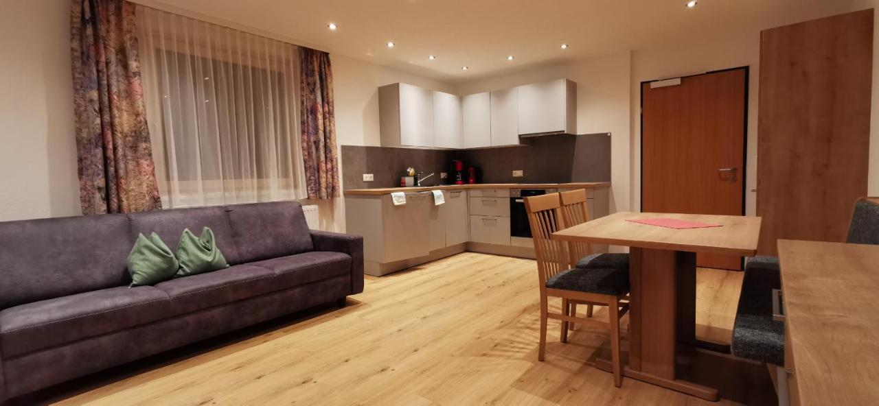 Ledererhof Apartments Sankt Jakob in Defereggen Bagian luar foto
