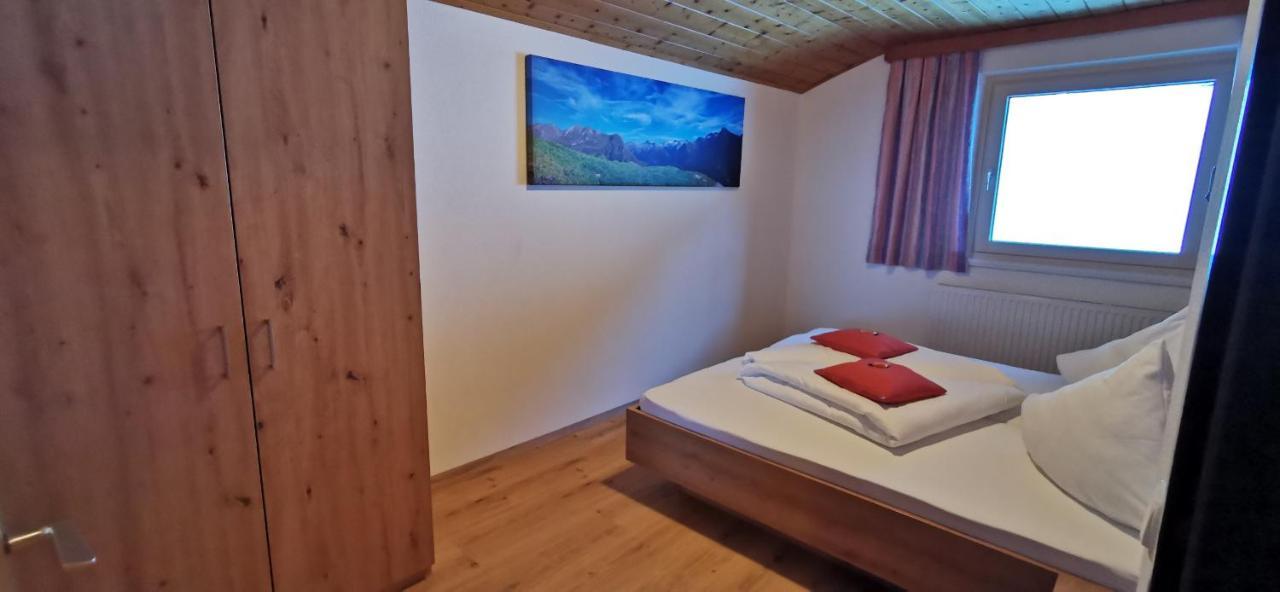 Ledererhof Apartments Sankt Jakob in Defereggen Bagian luar foto