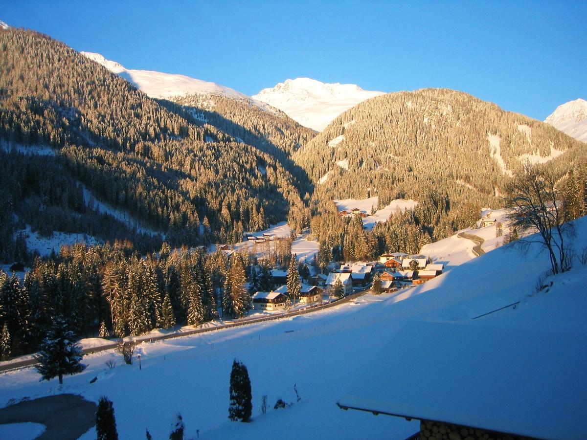 Ledererhof Apartments Sankt Jakob in Defereggen Bagian luar foto